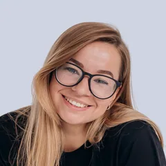Аня Плотникова